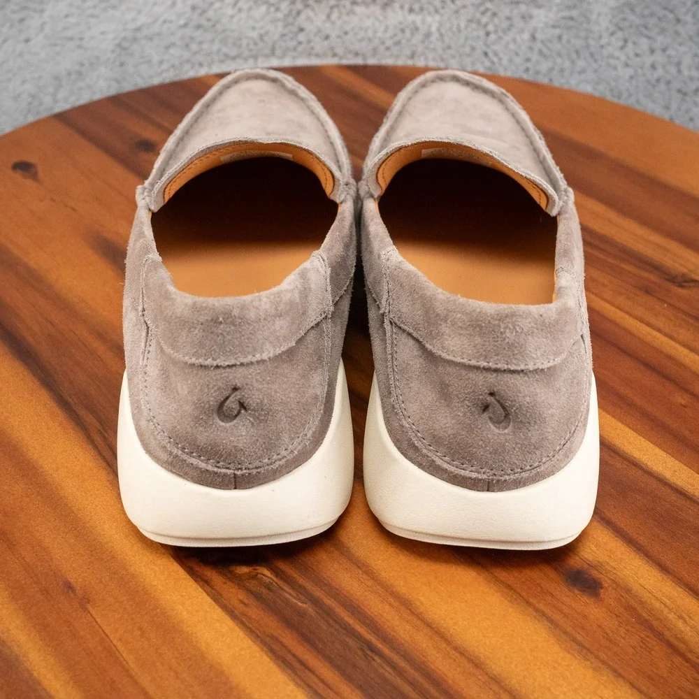 OluKai Ka'a Loafer Men Size10.5 Slip On Shoes in Grey Leather Suede $140